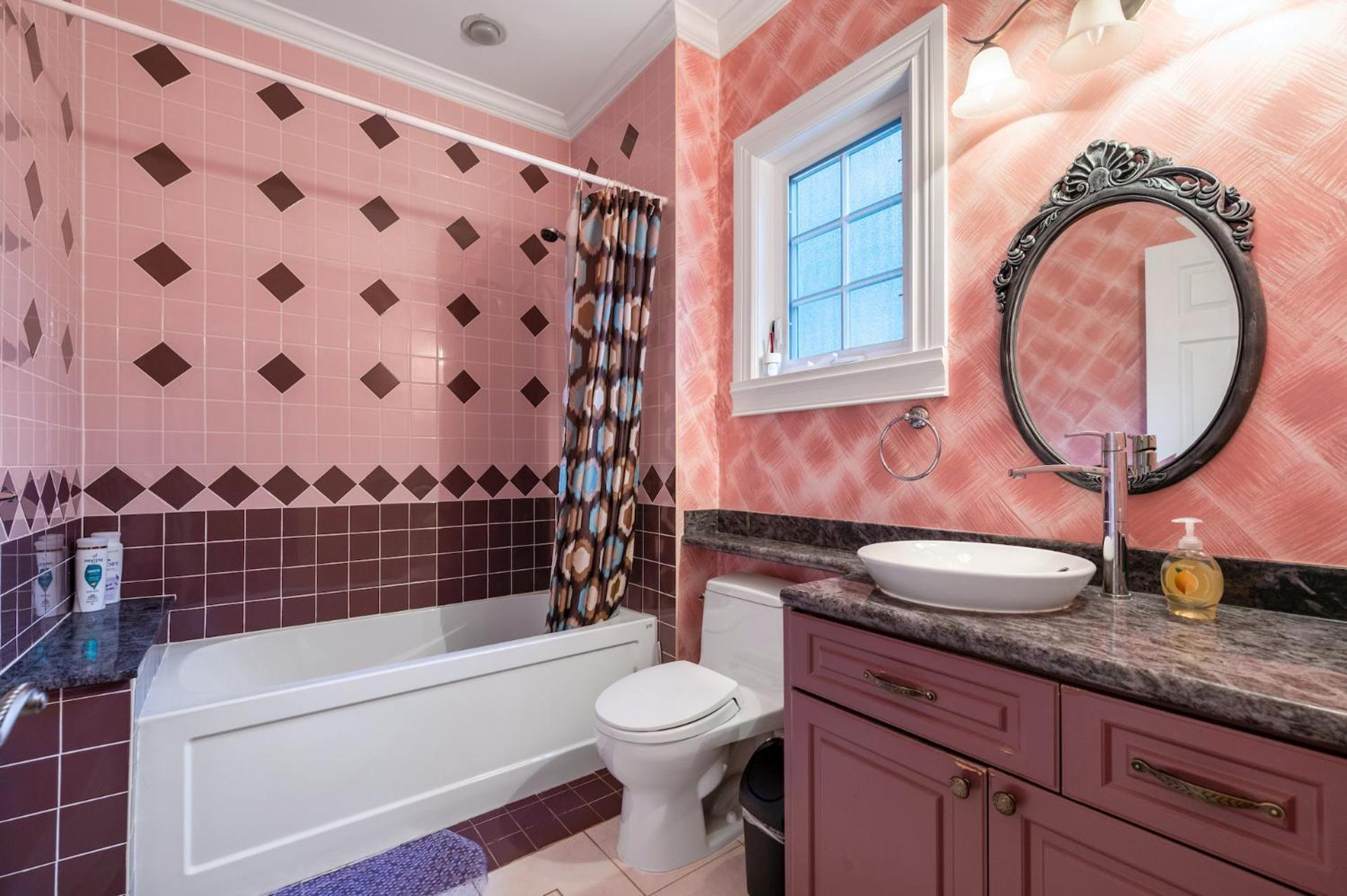 וונקובר Charming Retreat On Cypress Street, Your Home Away From Home מראה חיצוני תמונה
