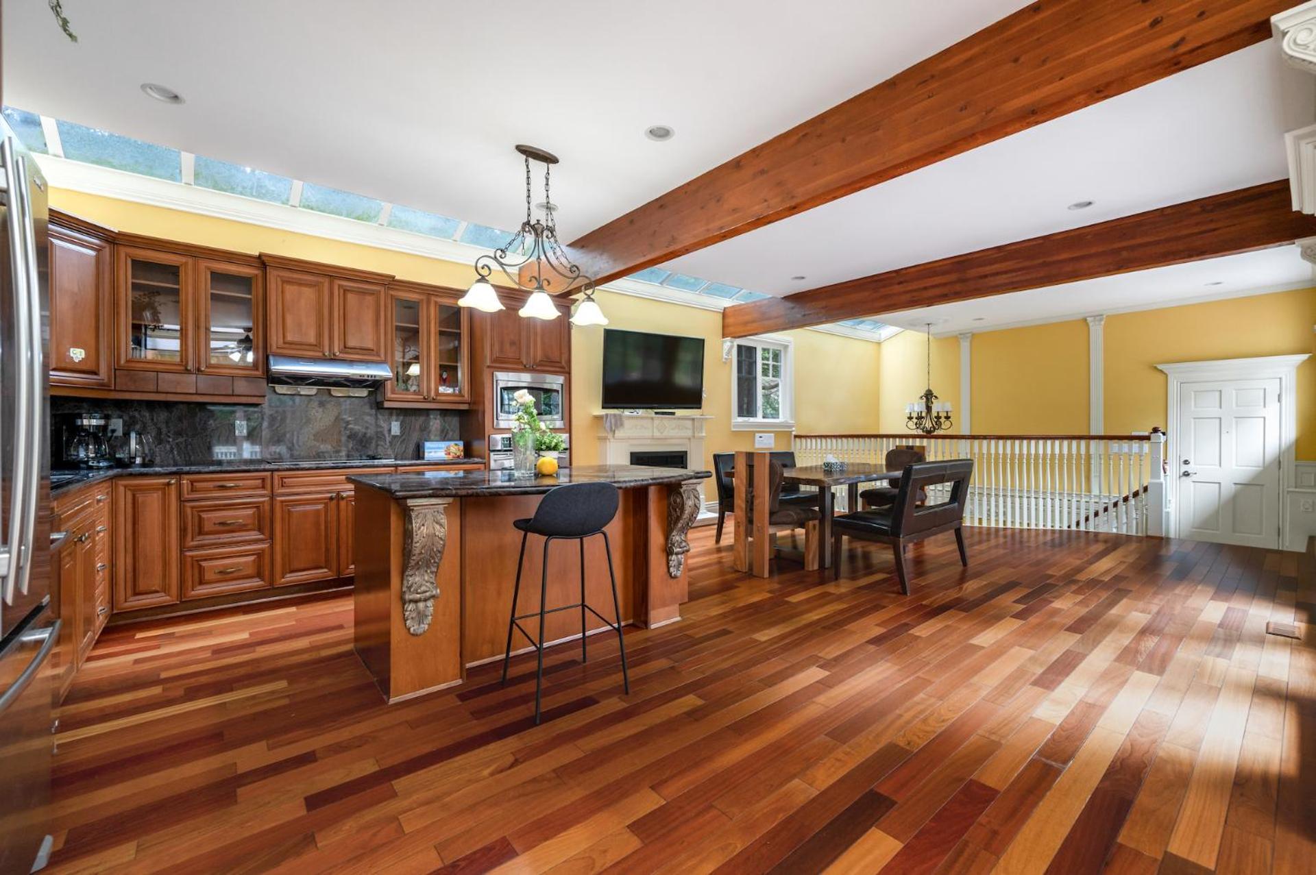 וונקובר Charming Retreat On Cypress Street, Your Home Away From Home מראה חיצוני תמונה