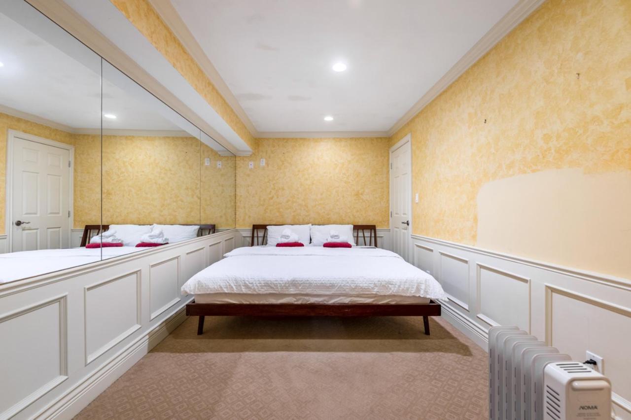 וונקובר Charming Retreat On Cypress Street, Your Home Away From Home מראה חיצוני תמונה